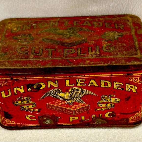 Union Leader Cut Plug Tobacco Tin 
Year 1915 - Picture 1 of 7